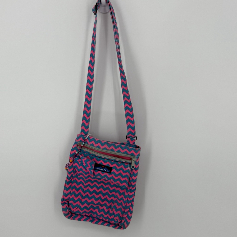 Kavu Cross Body Pink Blue Chevron Bag
